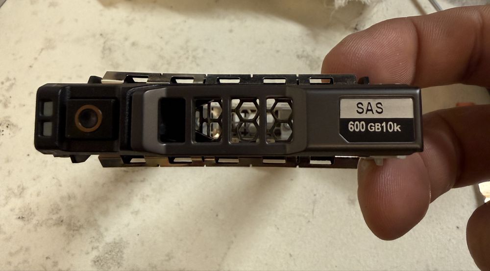 Hard disk SSD SAS SFF 400gb (dell, ibm, hp)