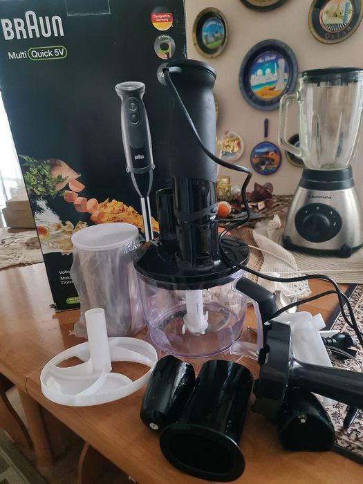 В связи с отъездом продаю ..