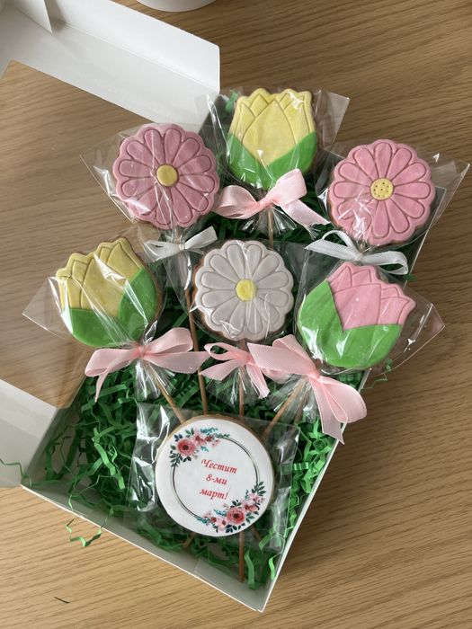 Букет от меденки в кутия