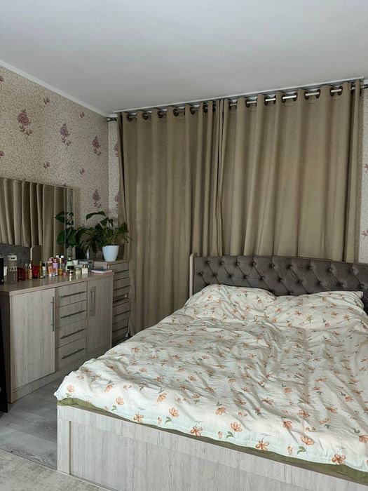 Сдаётся 2х комнатная квартира Максимка