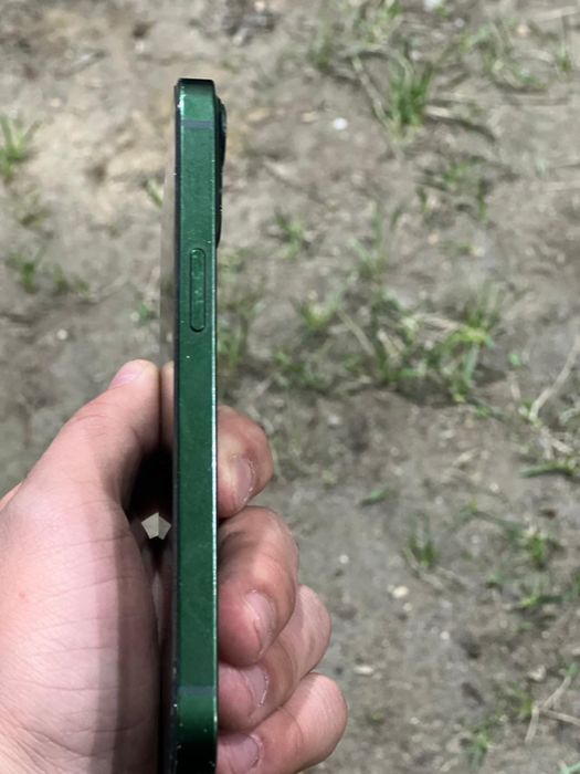 Айфон 13 зеленый