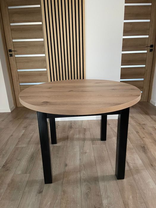 Masă rotundă extensibilă