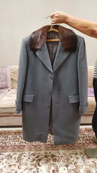 Пальто мужское, с нутриевым воротником