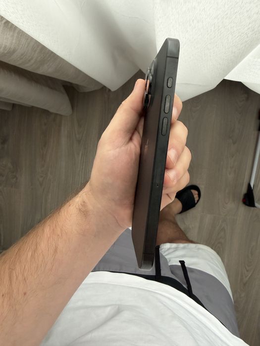 Vând Iphone 15 Pro Max de 256 Gb