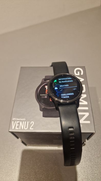 Смарт часовник Garmin Venu 2