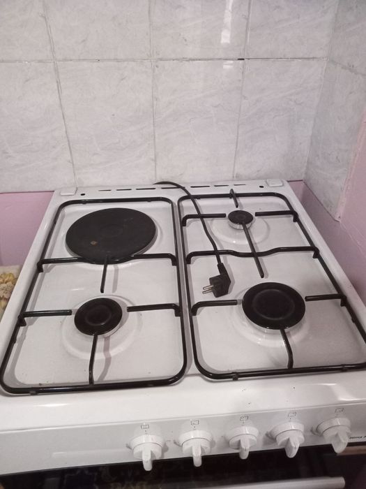 Yangi GAZ PLITA pechi