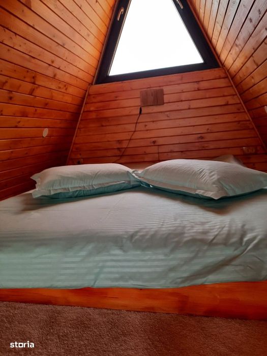 Cabane A-frame de vânzare în Bucovina | Airbnb & Booking activ