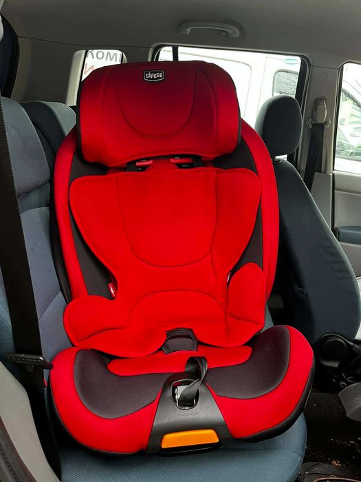 Столче за кола Chicco 10 -36 кг