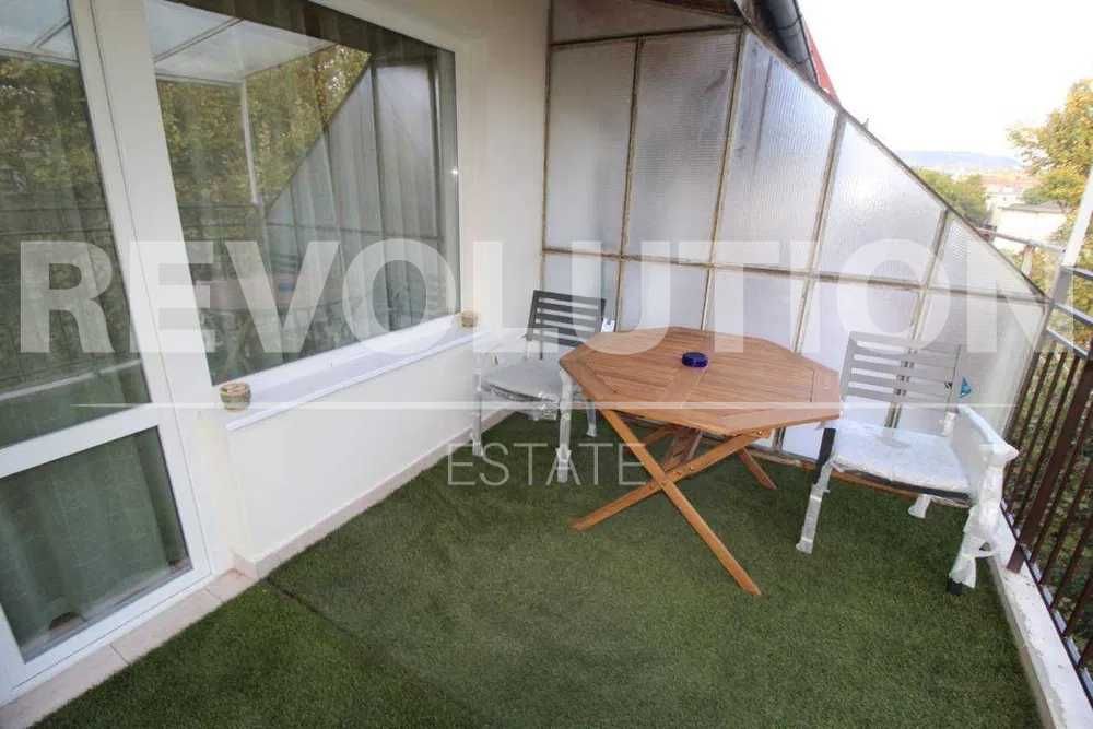 ПРОСТОРЕН ТРИСТАЕН апартамент в района на Центъра!