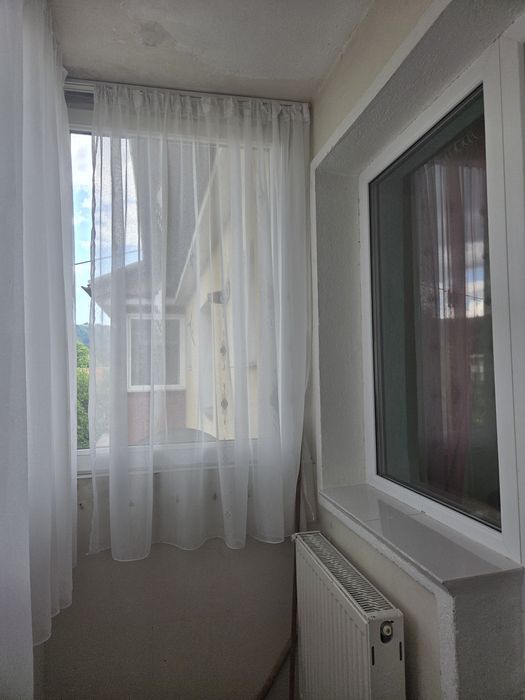 Vând apartament cu 3 camere