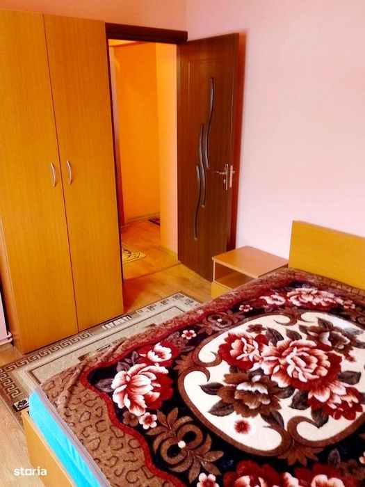 Apartament cu 3 camere de inchiriat zona Mihai Viteazu