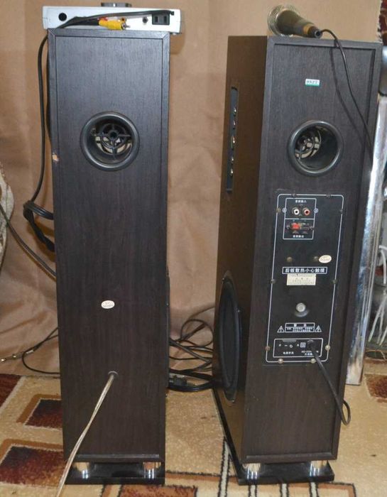Колонки с усилителем karaoke 220 Вт + USB MP3 плеер Bluetooth