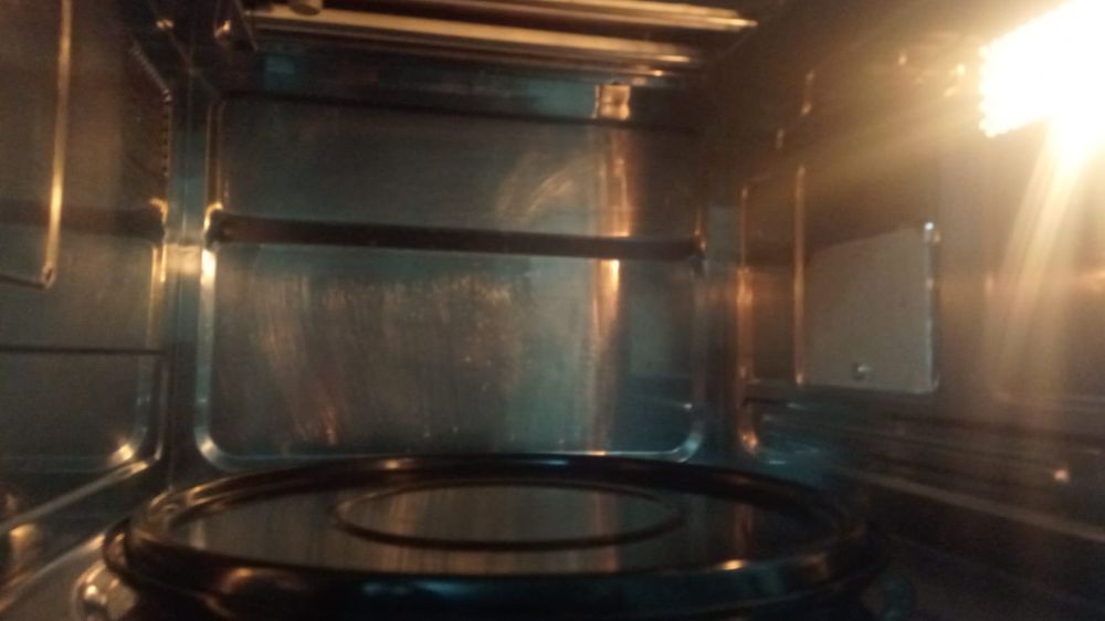 Продам микроволнову печь