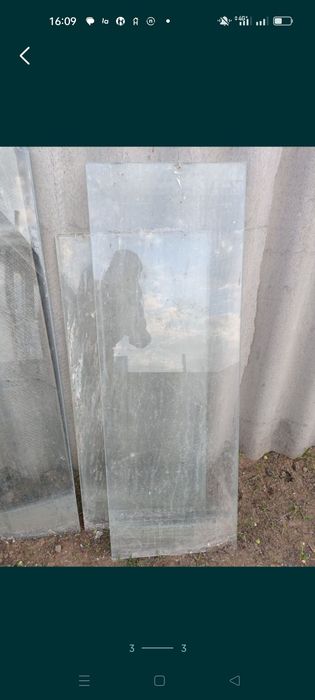 Стекло от серванта