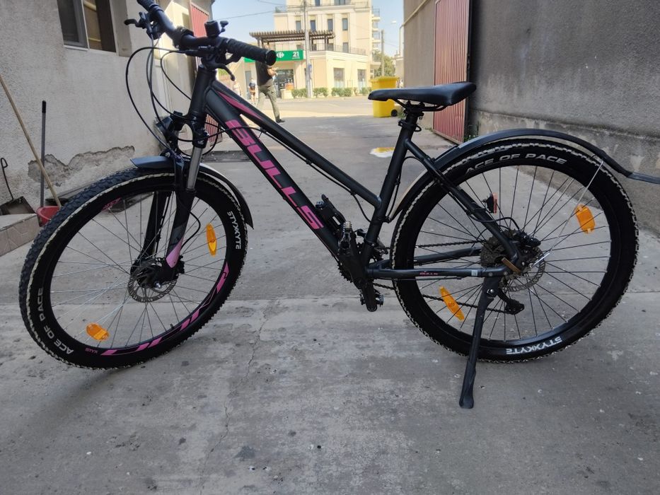 Vând bicicleta Bulls din aluminiu pentru damă