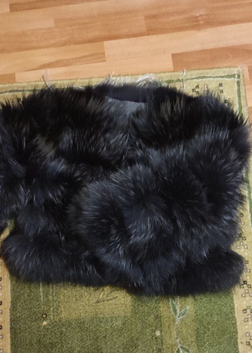 Jacheta Haina blana naturala 100% noua marimea 40 pt L-XL deosebit gri