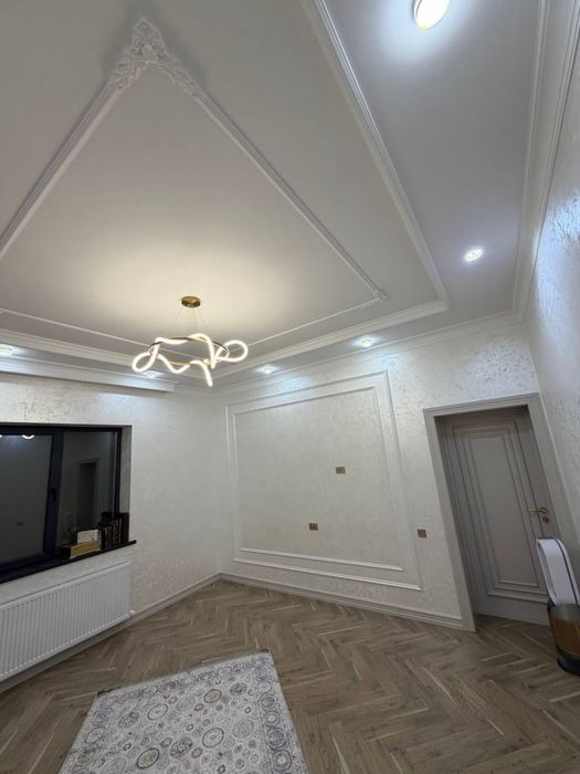 Продается коттедж 3.3 сотки с авторским ремонтом