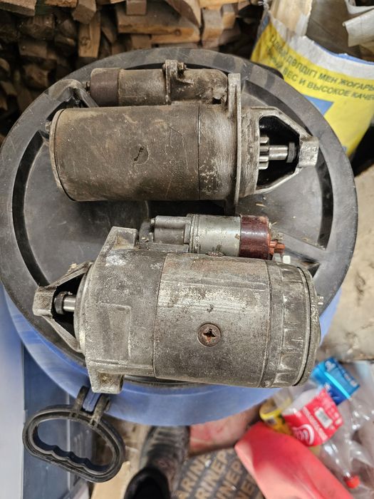 Стартера на заз шанс 1.3 мотор и Стартера на запорожец  .