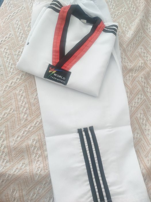 Продам кимано на 6-8 лет