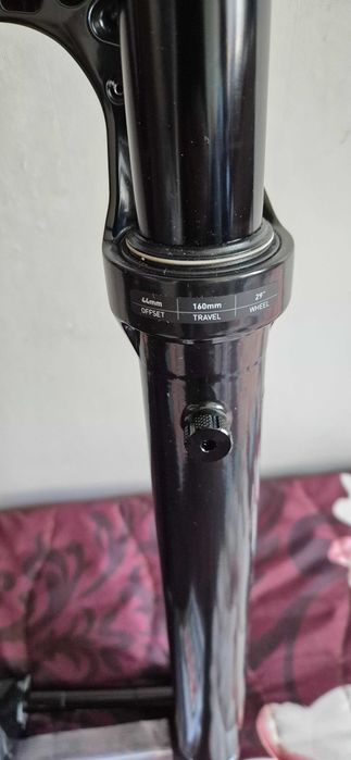 Чисто нова Rock Shox Lyrik 29-ка 160ход 2025г модел