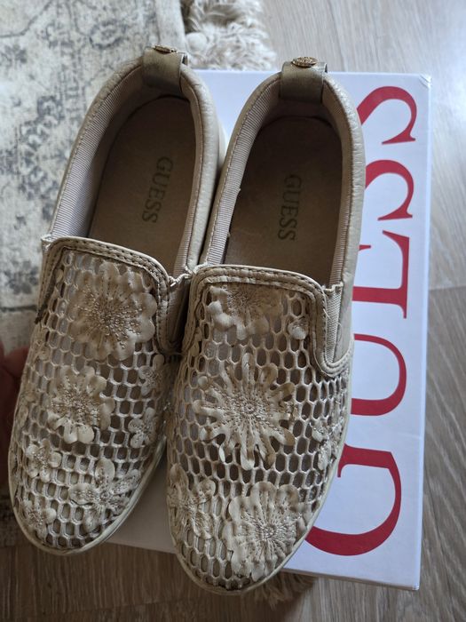 Обувки Guess еспадрили