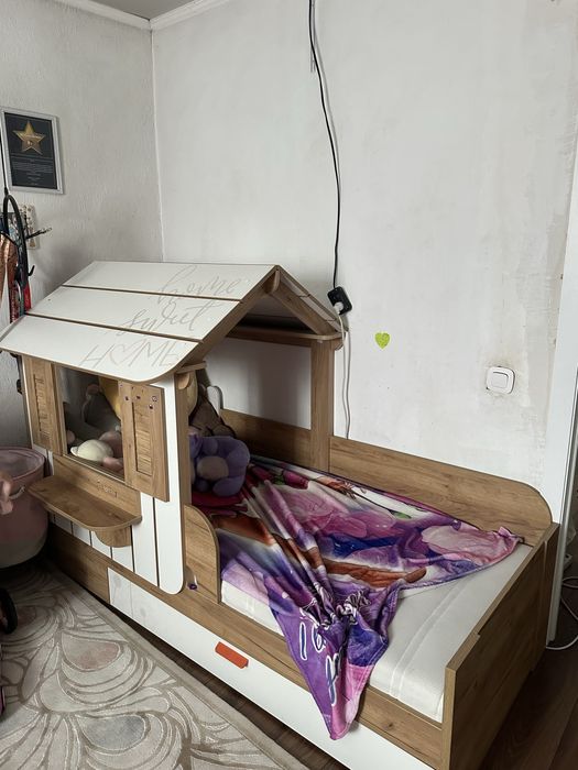 Кровать домик европейский