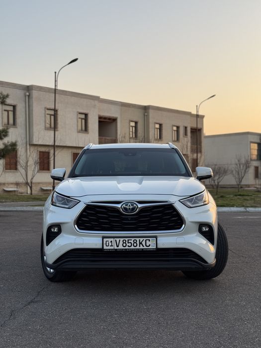 Продается Toyota Highlander Hybrid