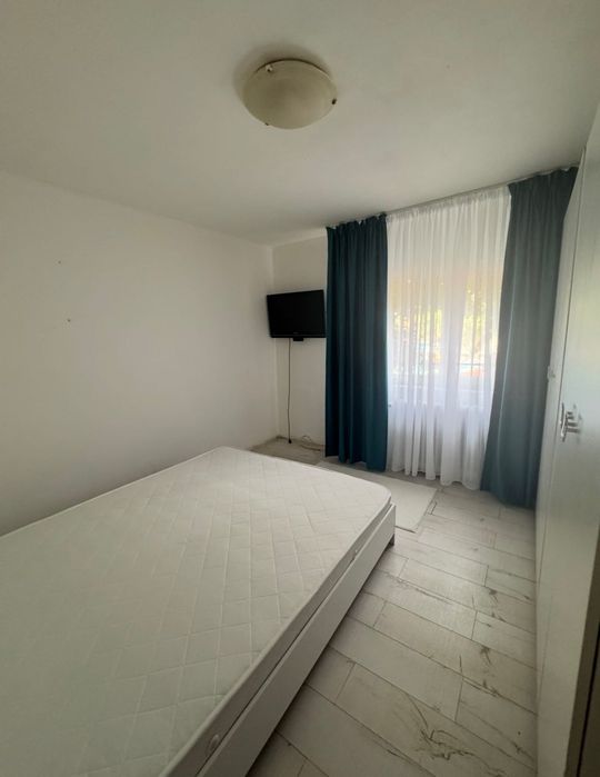 Inchiriez apartament