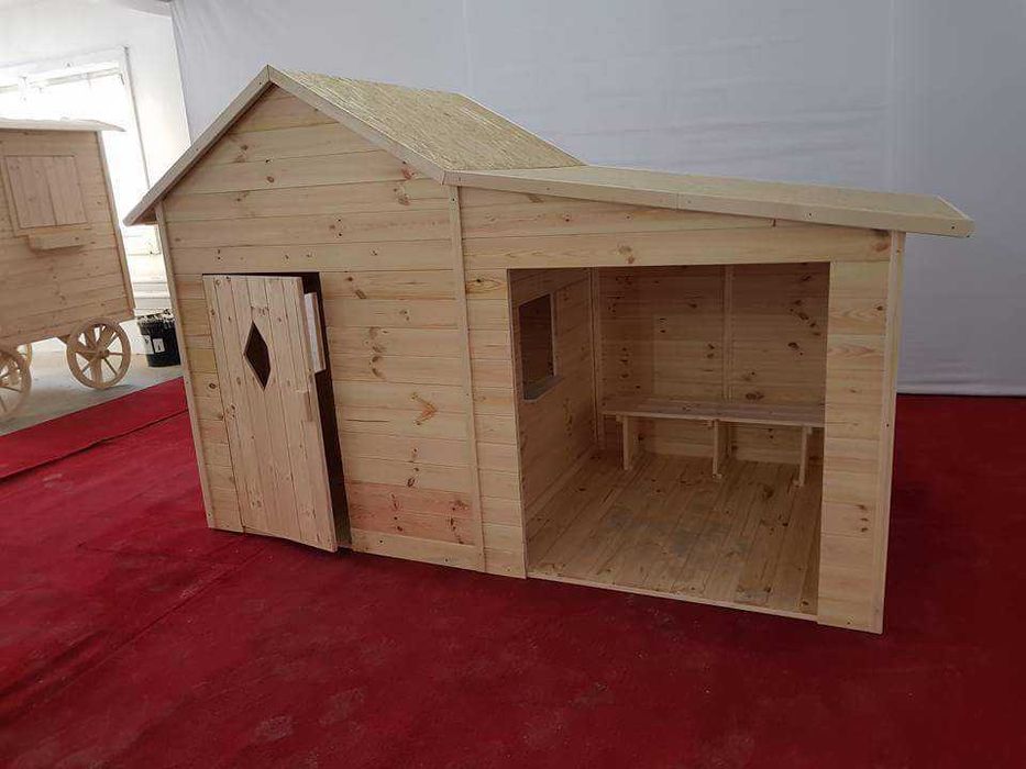 Casute de joaca (din lemn) pt copii