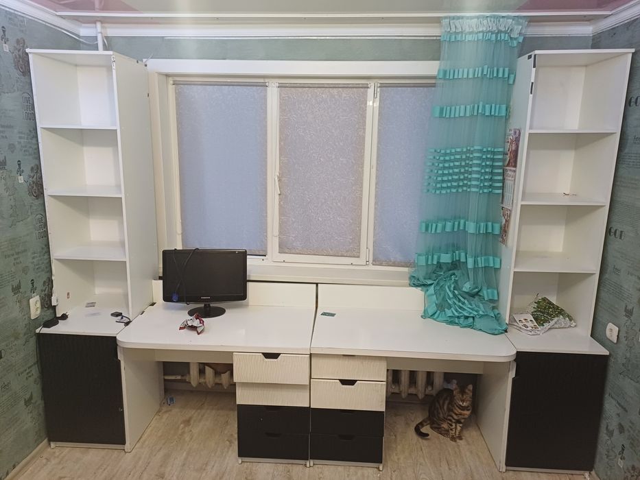 Мебель в комнату.