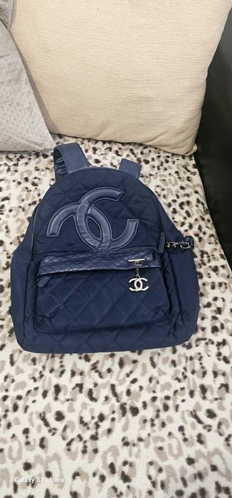 Здравейте!Раницата е почти нова!!