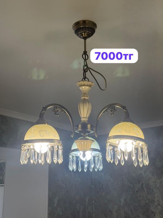 Продам люстры в хорошем состоянии