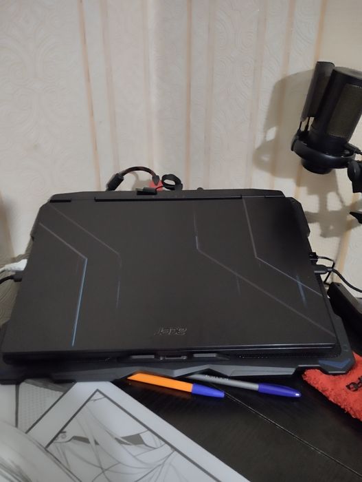 Игровой ноутбук Aser Nitro 5 в отличном состоянии