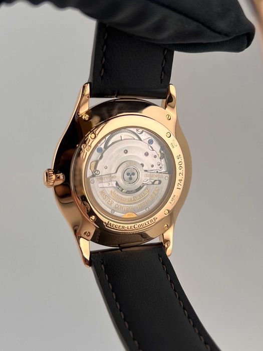 Наручные часы Jeager-Le-Coultre Ultra Thin