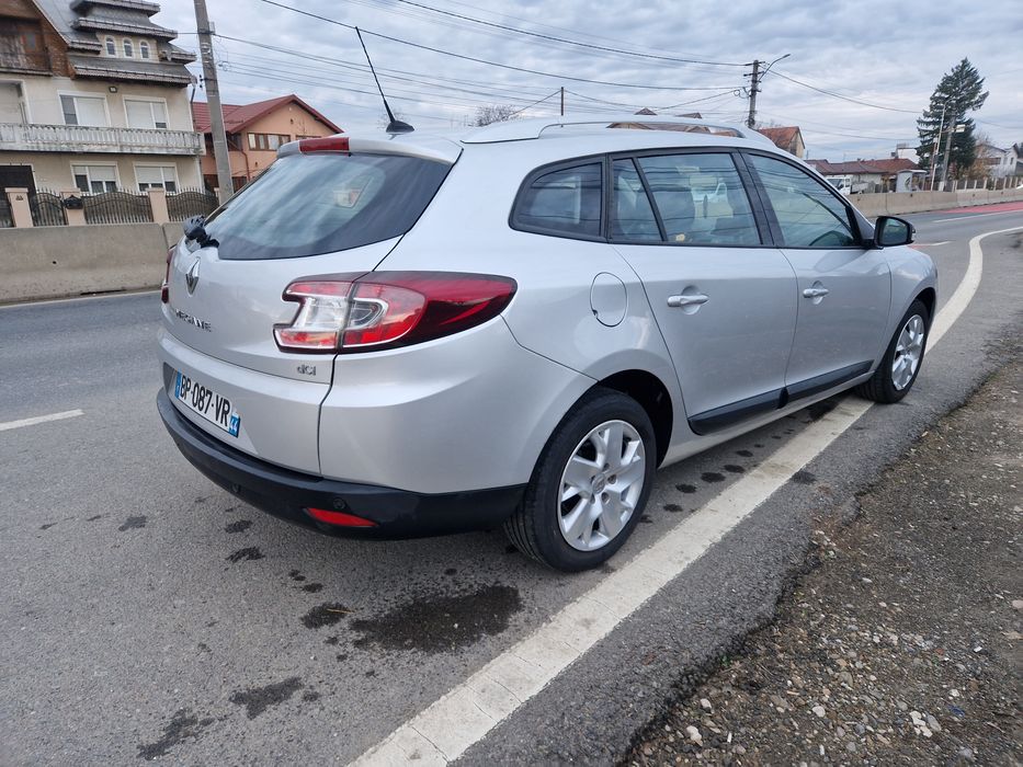 Renault Megane 3 an 2011, 1.5 dci 110 CP 6 trepte