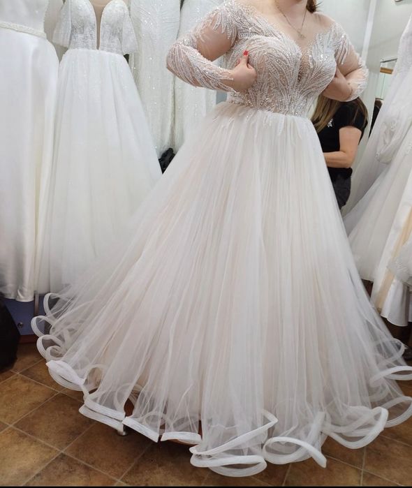 Vând rochie de mireasă