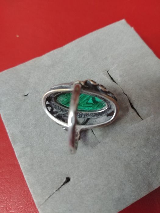 Продаю женский серебряный перстень