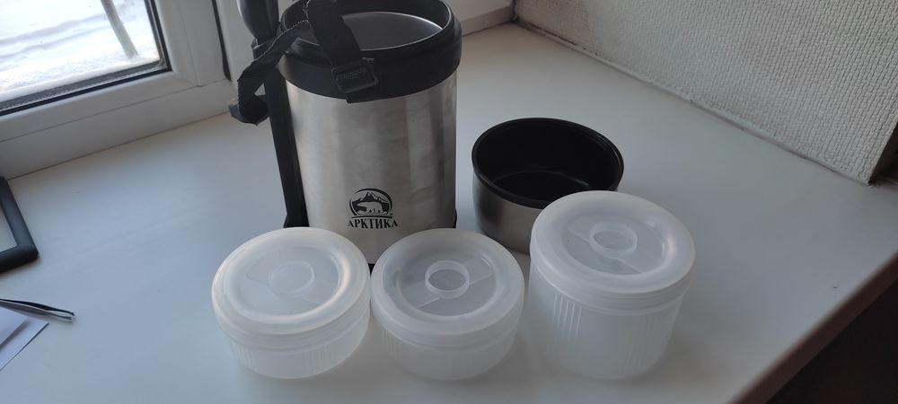 Термоса разные с по одной цене