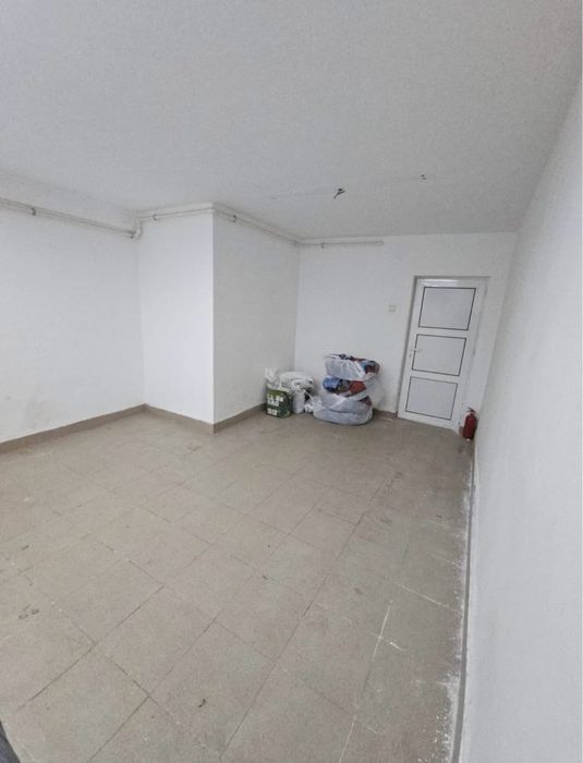 Inchiriez spatiu depozitare