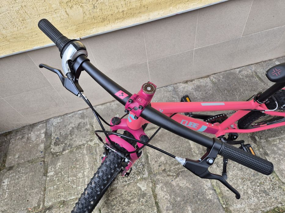 Детски Алуминиев велосипед Cube с 24 цола гуми