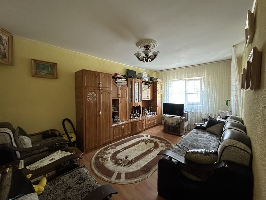 Apartament 3 camere decomandat – Vaslui, zona Spitalului Municipal