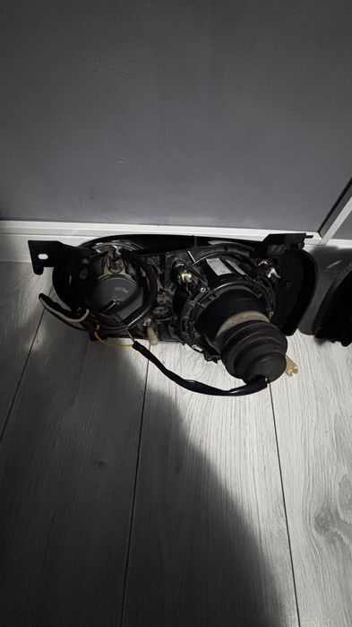 Vând faruri golf 3 tyc