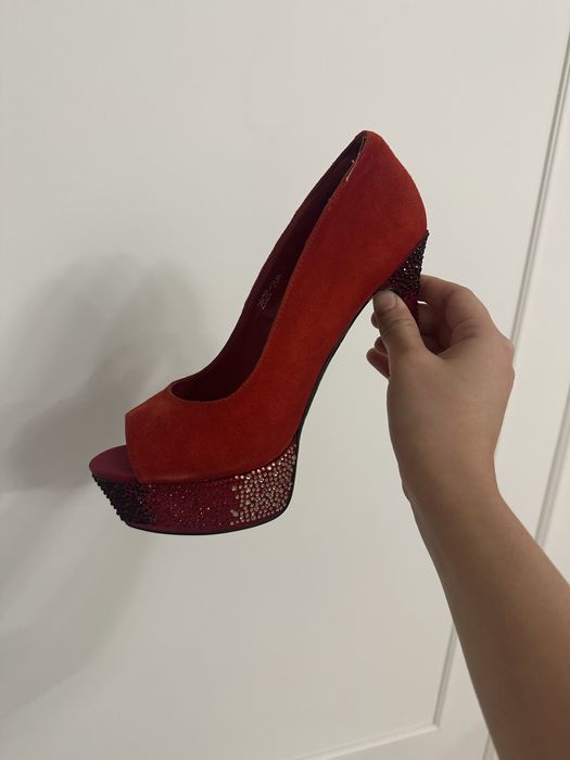 Туфли на каблуках