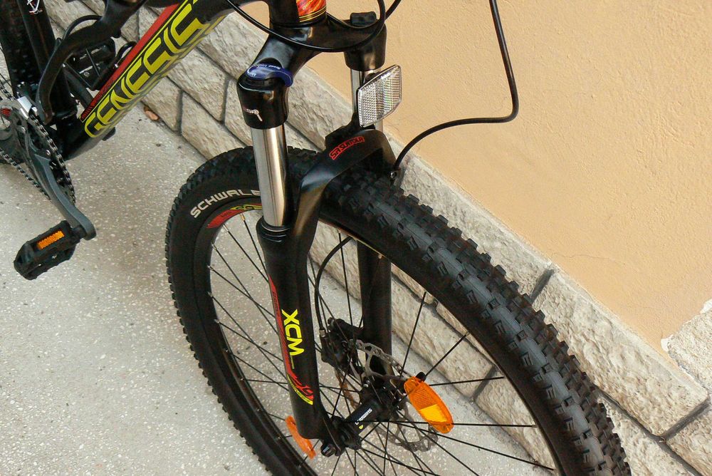 Bicicleta mountain bike Genesis 29