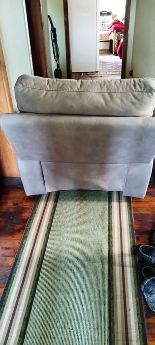 Продавам футиол.