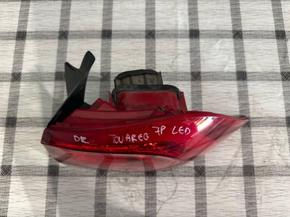 Stop lampa dreapta Volkswagen Touareg 7P Led 2010/2011/2012/2013/2014