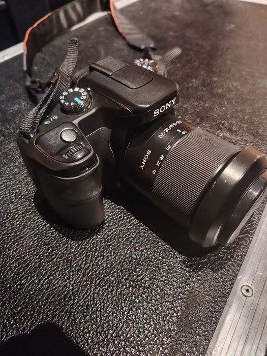 Фотоапарат Sony DSLR-A100