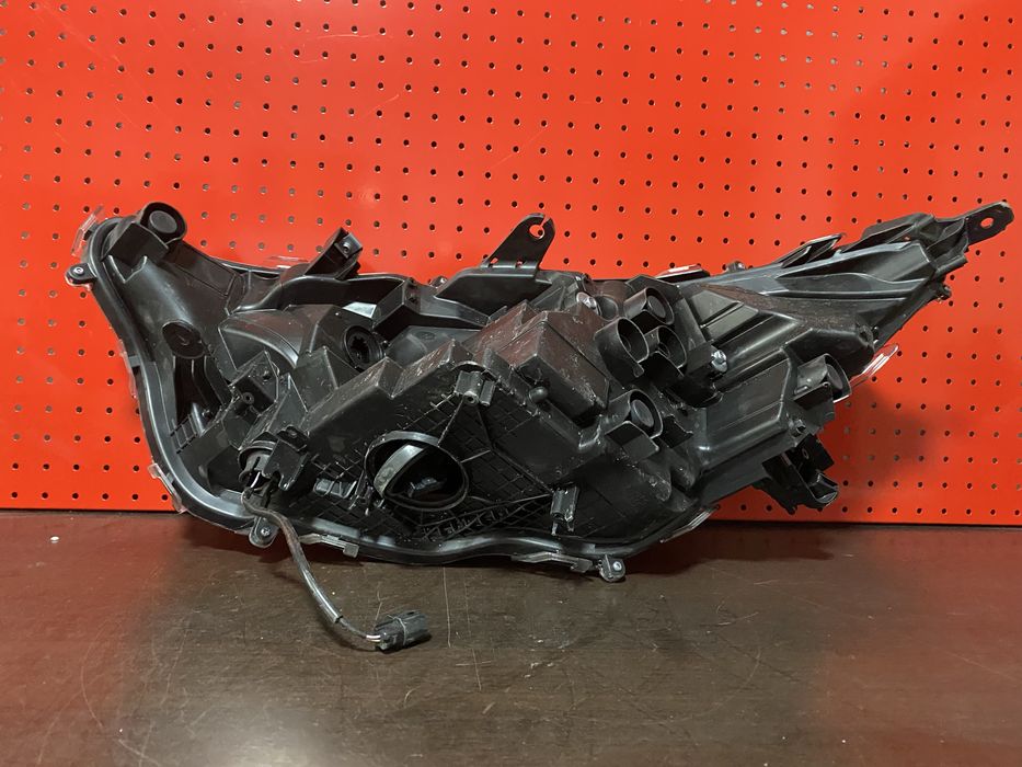 Far dreapta full led Toyota Rav 4 GR an 2019-2024 cu DEFECT