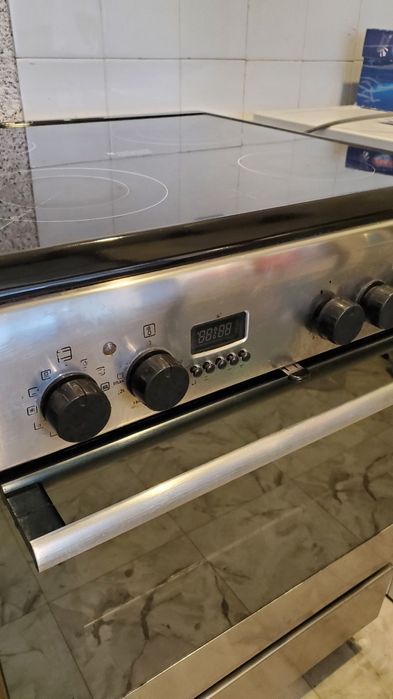 Готварска печка Ariston Hotpoint