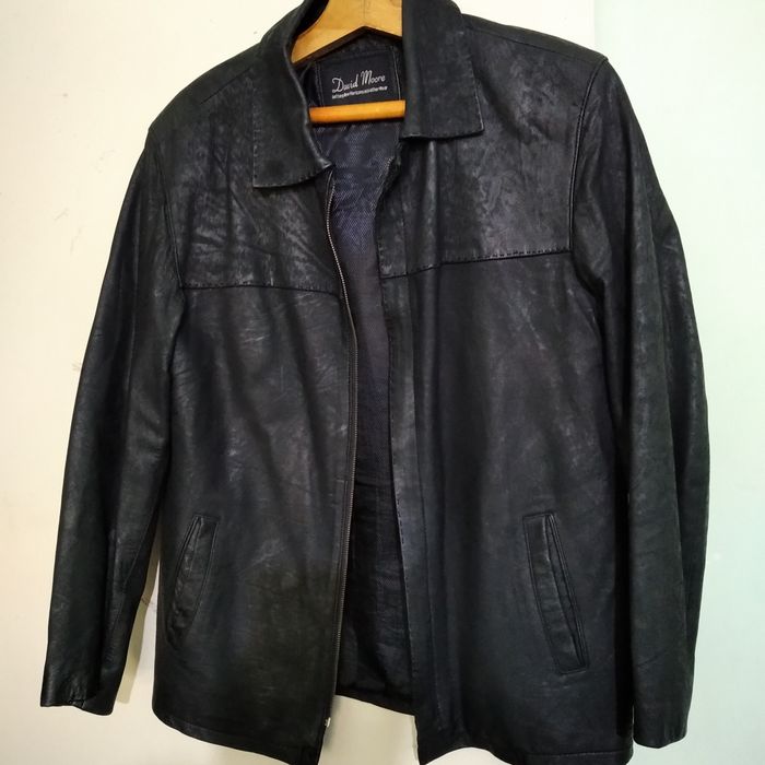 Продам кожаные куртки.